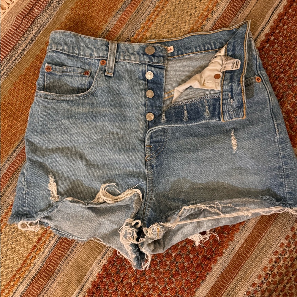Levi’s Ribcage Short